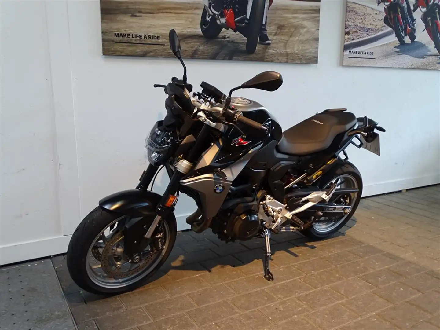 BMW F 900 R Dynamik, Touring, Aktiv, ... Schwarz - 1