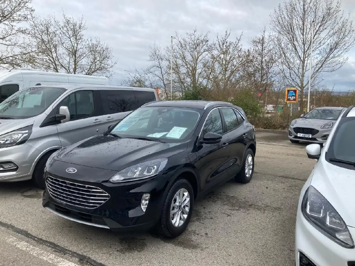 Ford Kuga Plug-In Hybrid Titanium - 2