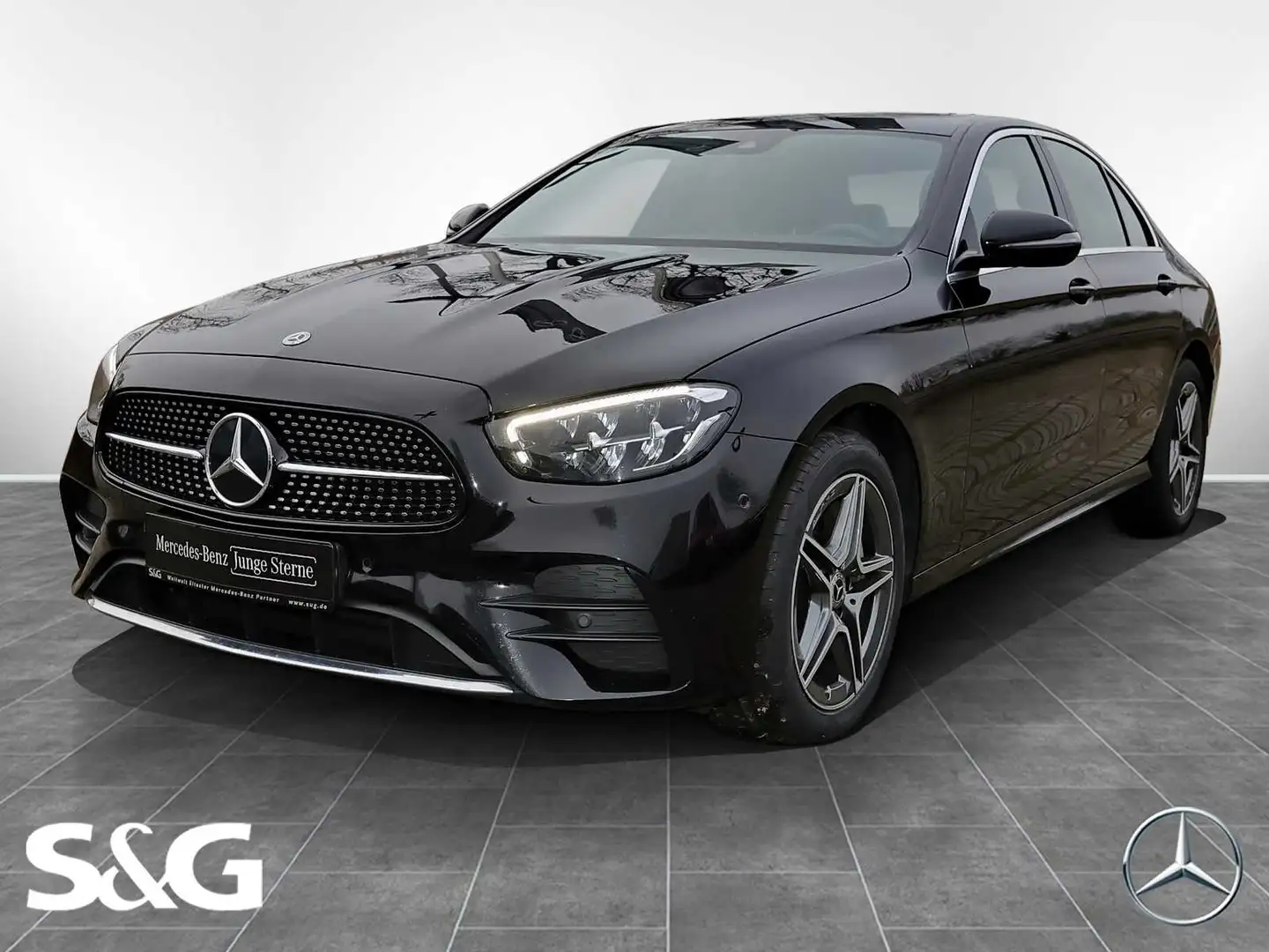 Mercedes-Benz E 300 de 4M AMG AHK+KAMERA+CARPLAY+MBUX+LED+18" Negro - 1