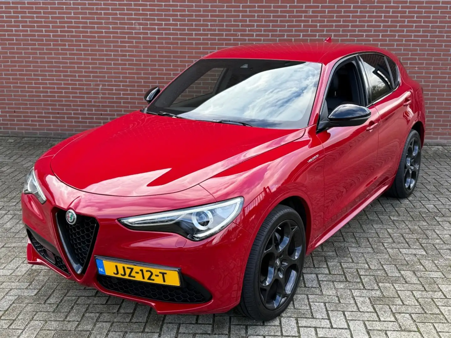 Alfa Romeo Stelvio 2.0T AWD VELOCE Q4 280pk NAVI CLIMA LEDER STOELVW Rood - 2