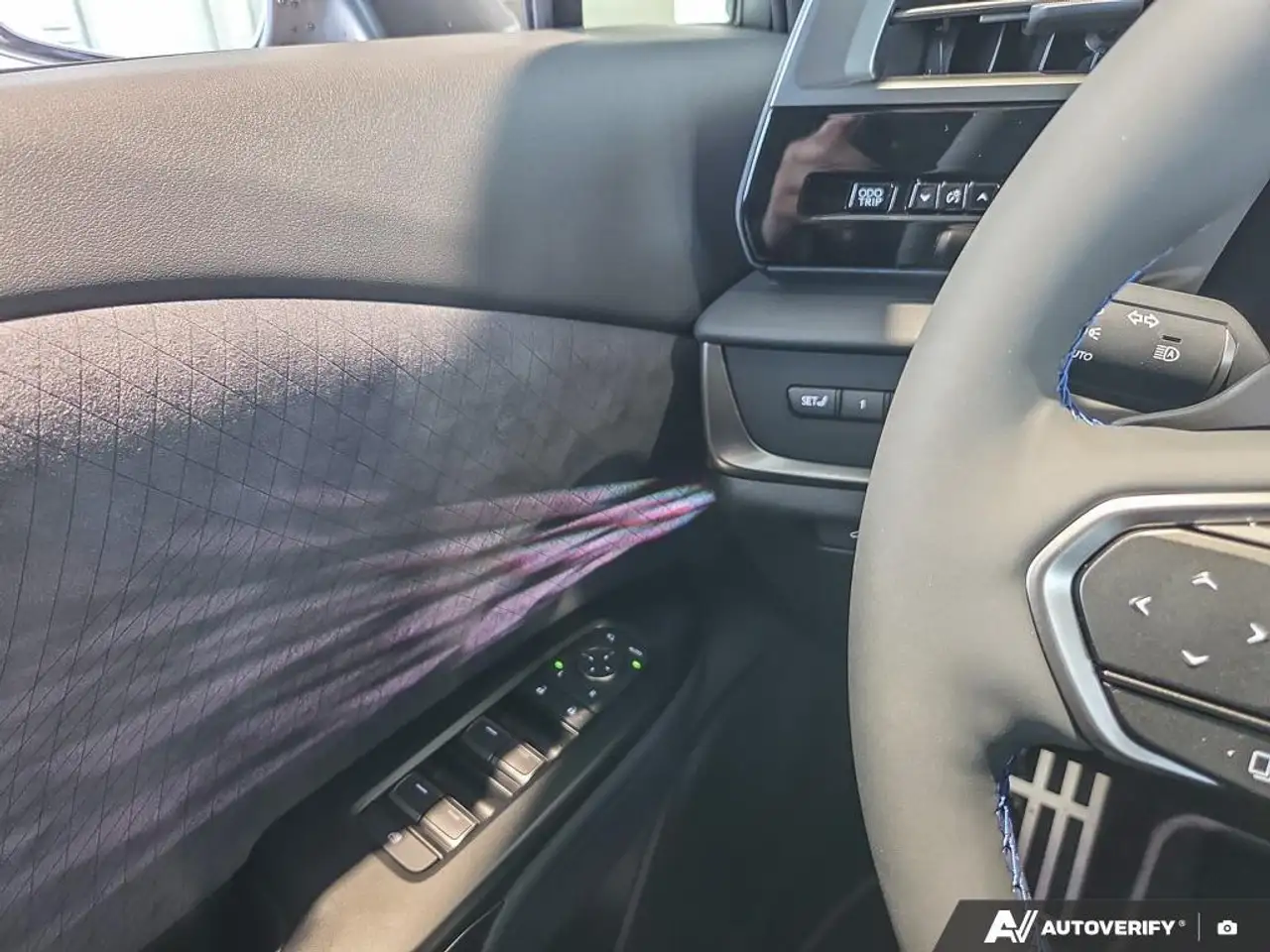 Lexus RZ снимка Lexus RZ