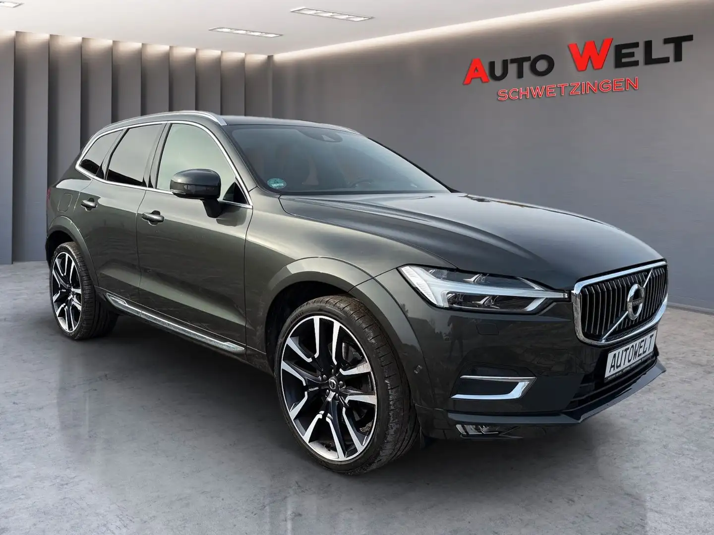Volvo XC60 Inscription AWD/Pano/22"/AHK/ACC/Kamera Grau - 2