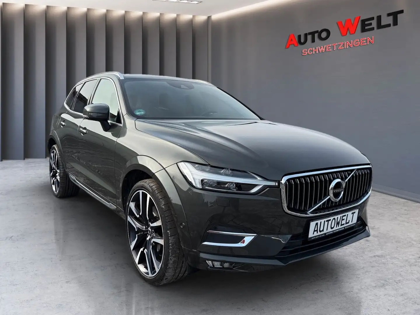 Volvo XC60 Inscription AWD/Pano/22"/AHK/ACC/Kamera Grau - 1