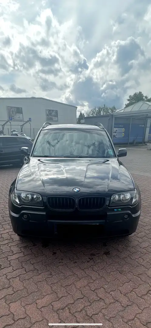 BMW X3 2.5i Schwarz - 2