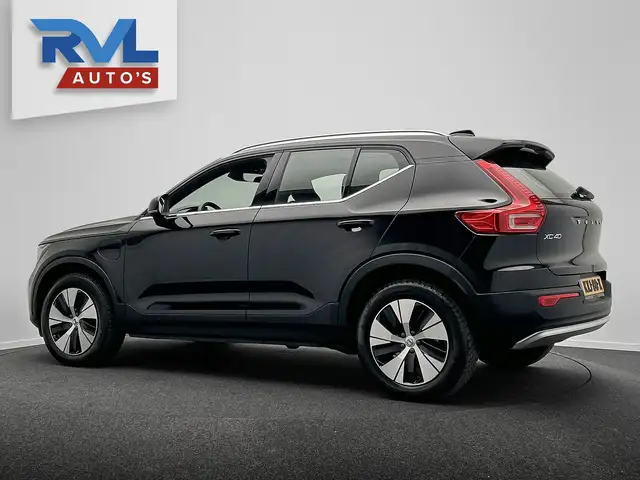 Volvo XC40 view 19