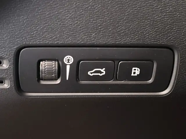 Volvo XC40 view 30