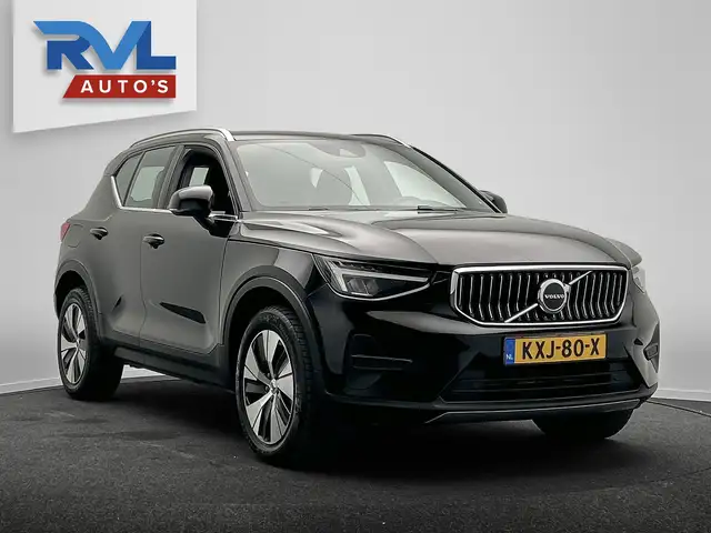 Volvo XC40 view 4