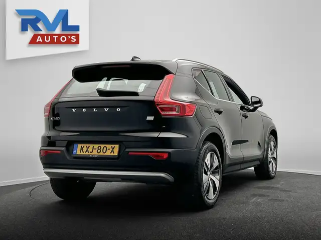 Volvo XC40 view 21