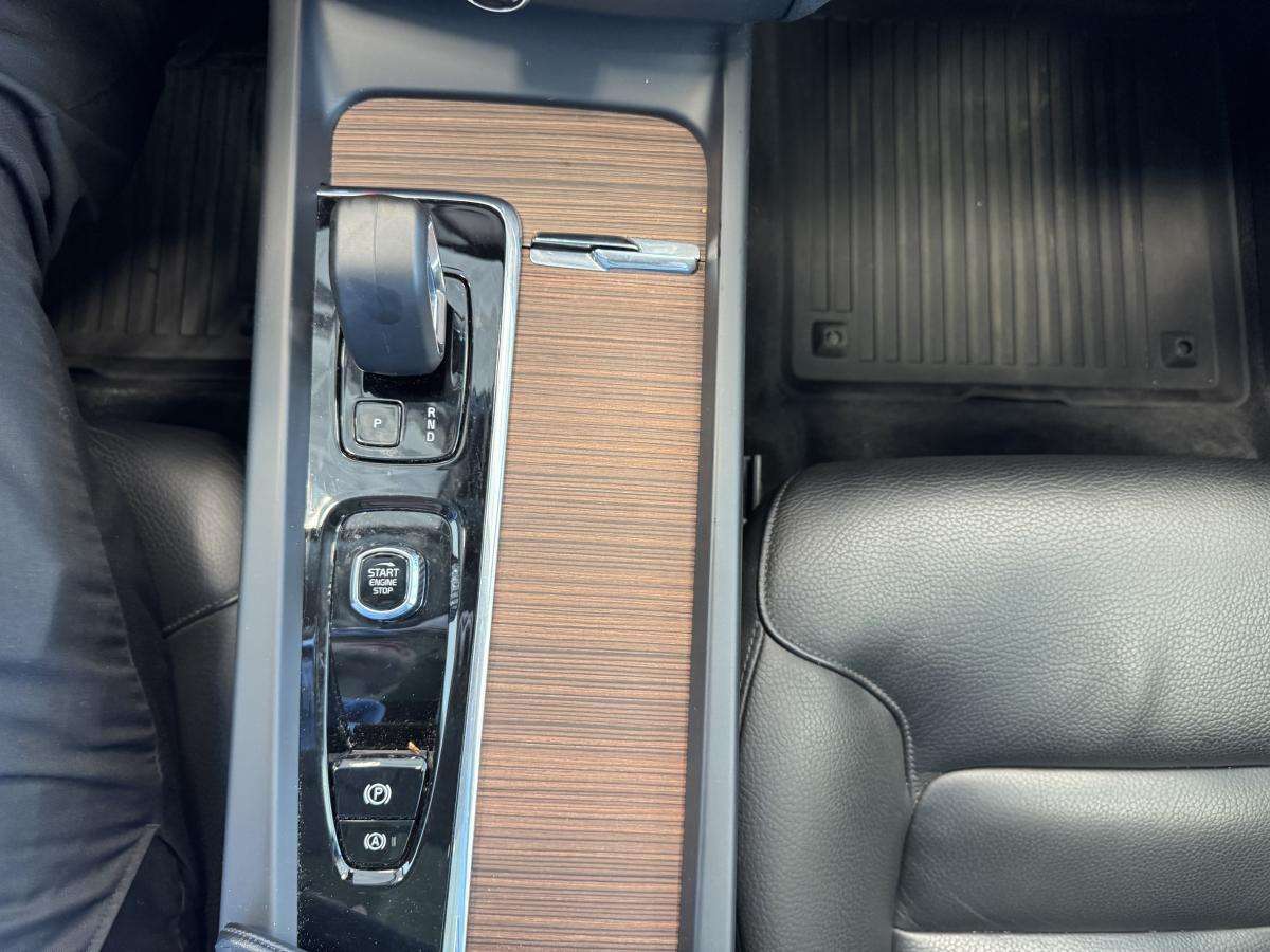 2024 Volvo XC60 T8 PHEV AWD PLUS DARK THEME TOIT PANORAMIQUE CUIR thumb 16