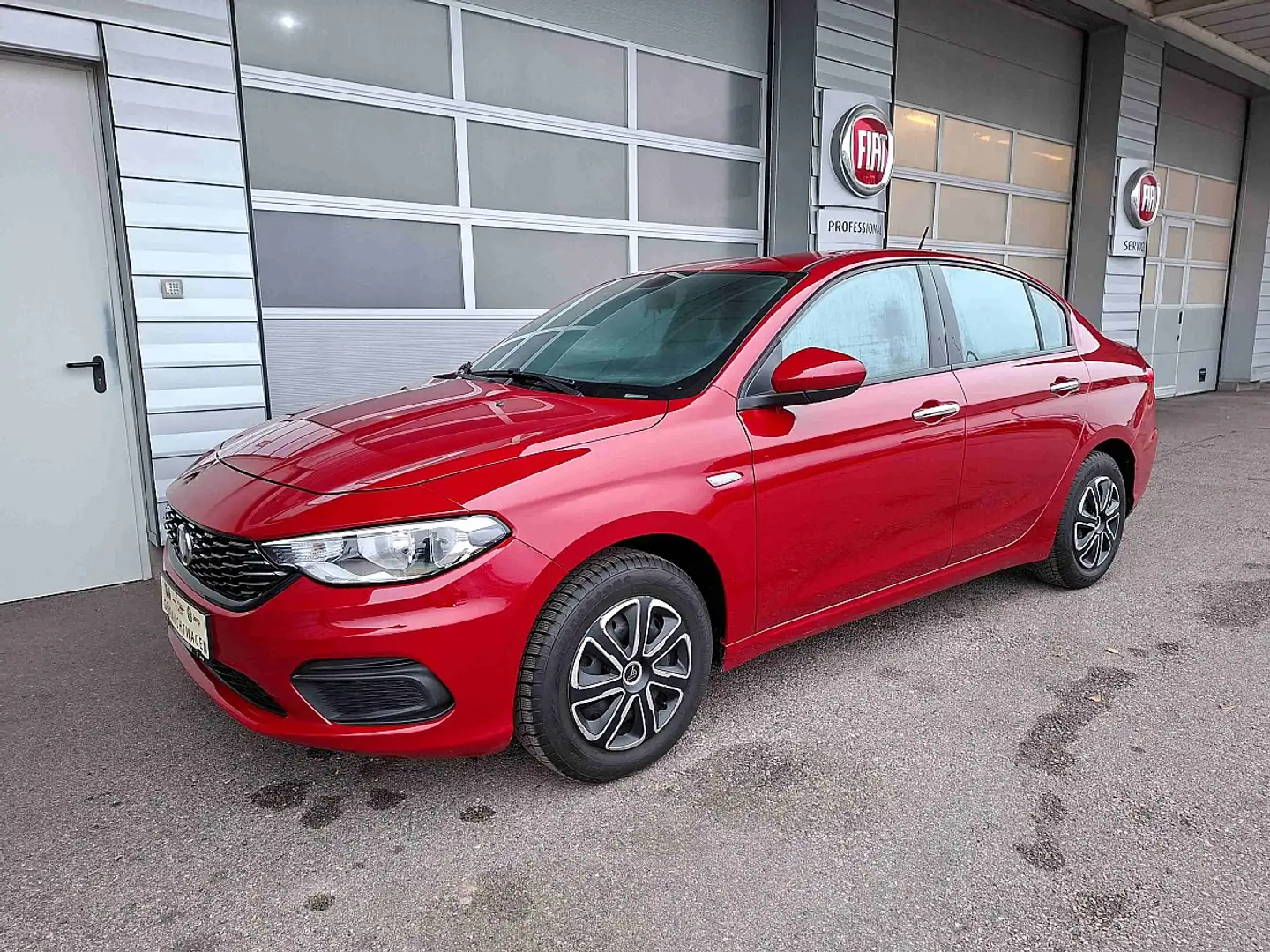 Fiat Tipo 1,3 MultiJet II 95 Easy Grau - 1