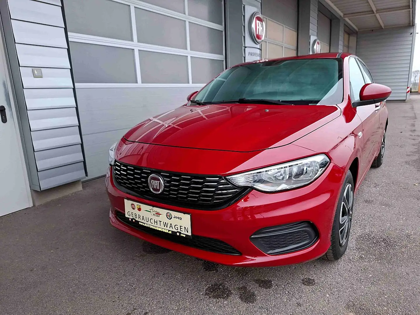 Fiat Tipo 1,3 MultiJet II 95 Easy Grau - 2