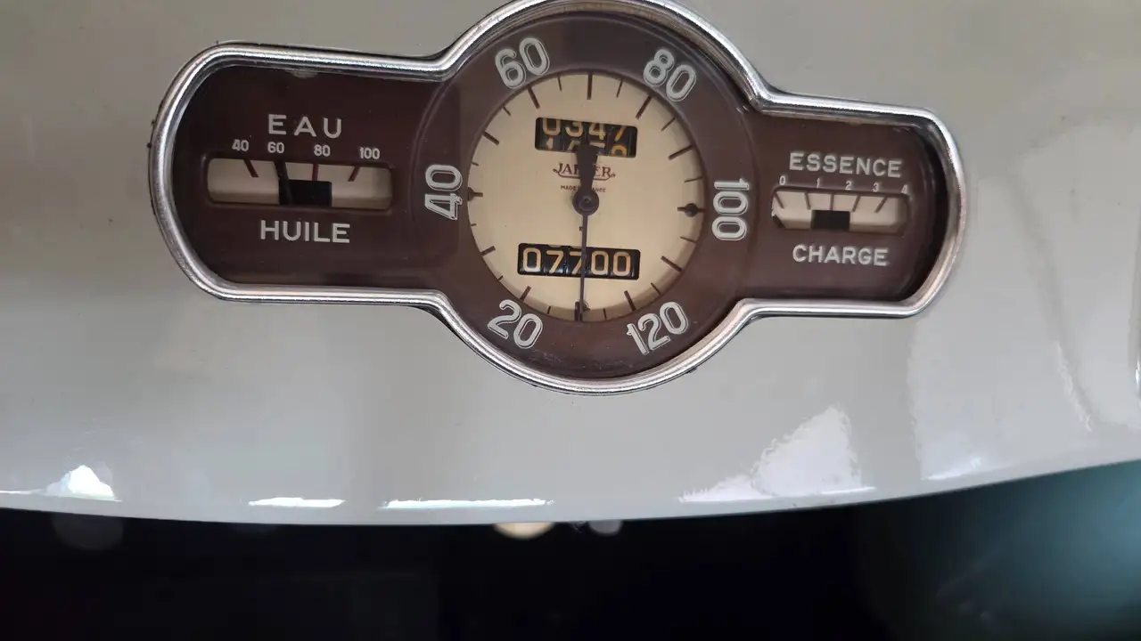 Renault 4CV bouwjaar 1954, foto 7