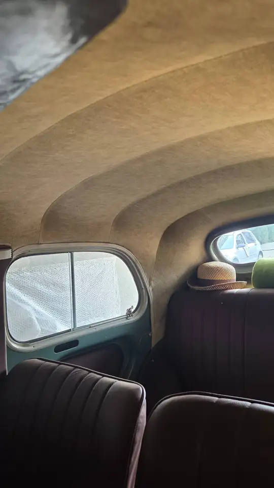 Renault 4CV bouwjaar 1954, foto 10