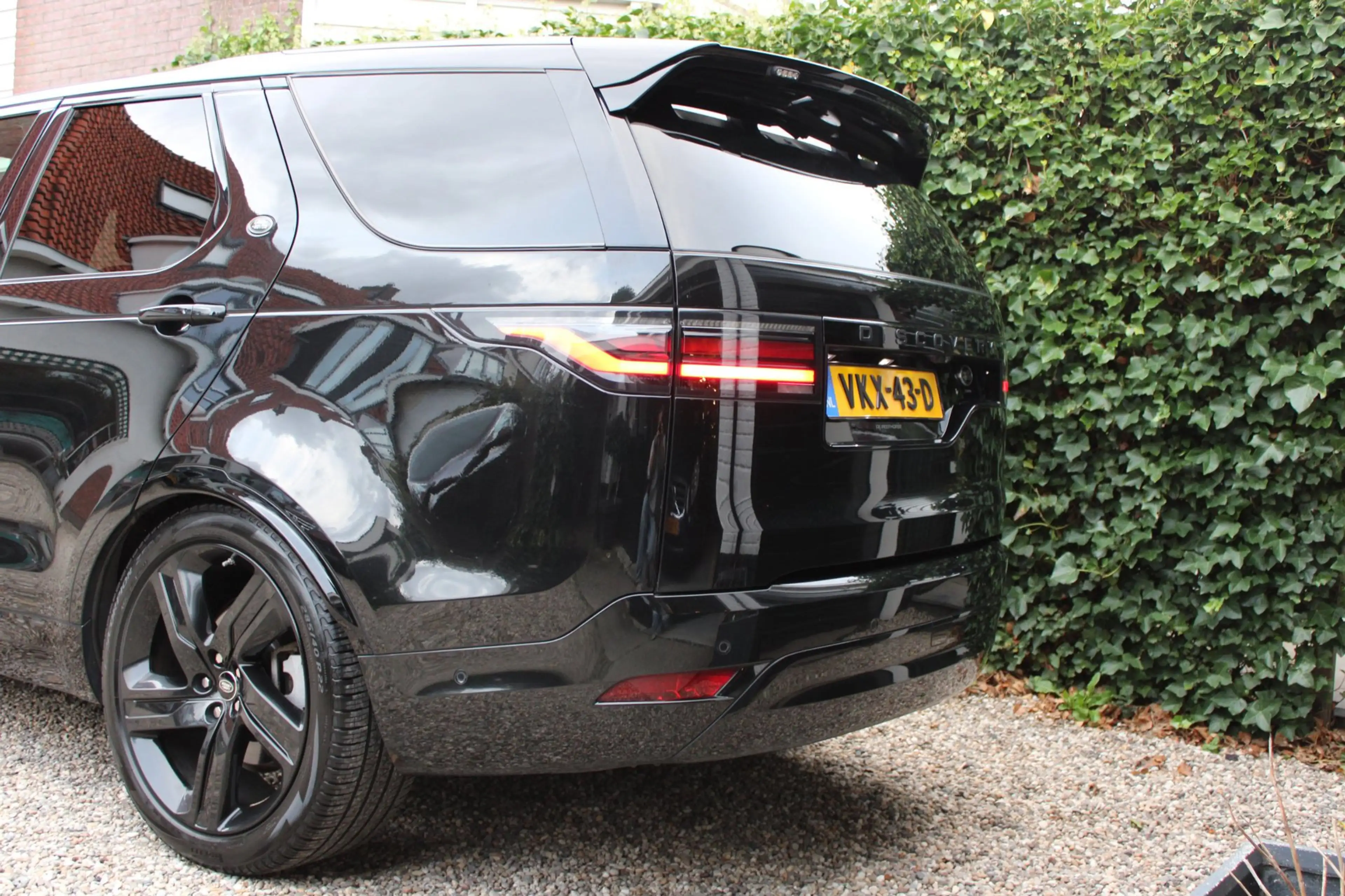 Land Rover Discovery 3.0 D300 R-Dynamic HSE | Full options | Grijs kent — photo 29