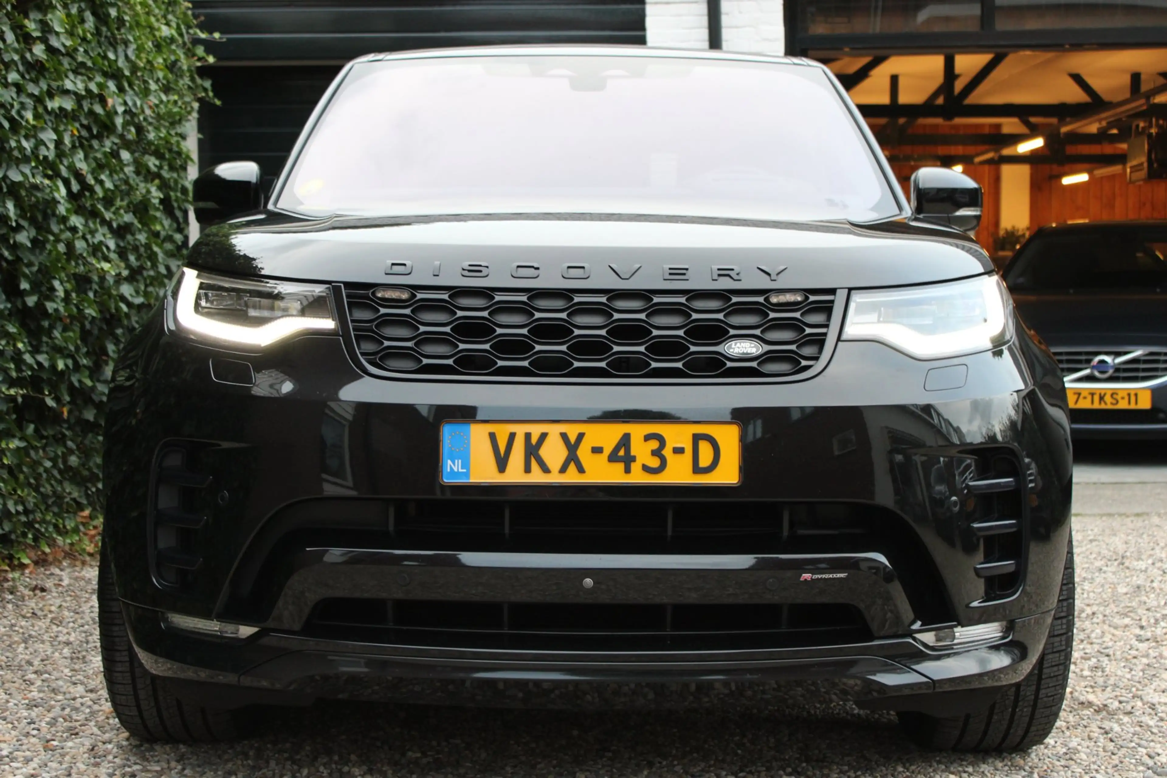 Land Rover Discovery 3.0 D300 R-Dynamic HSE | Full options | Grijs kent — photo 41