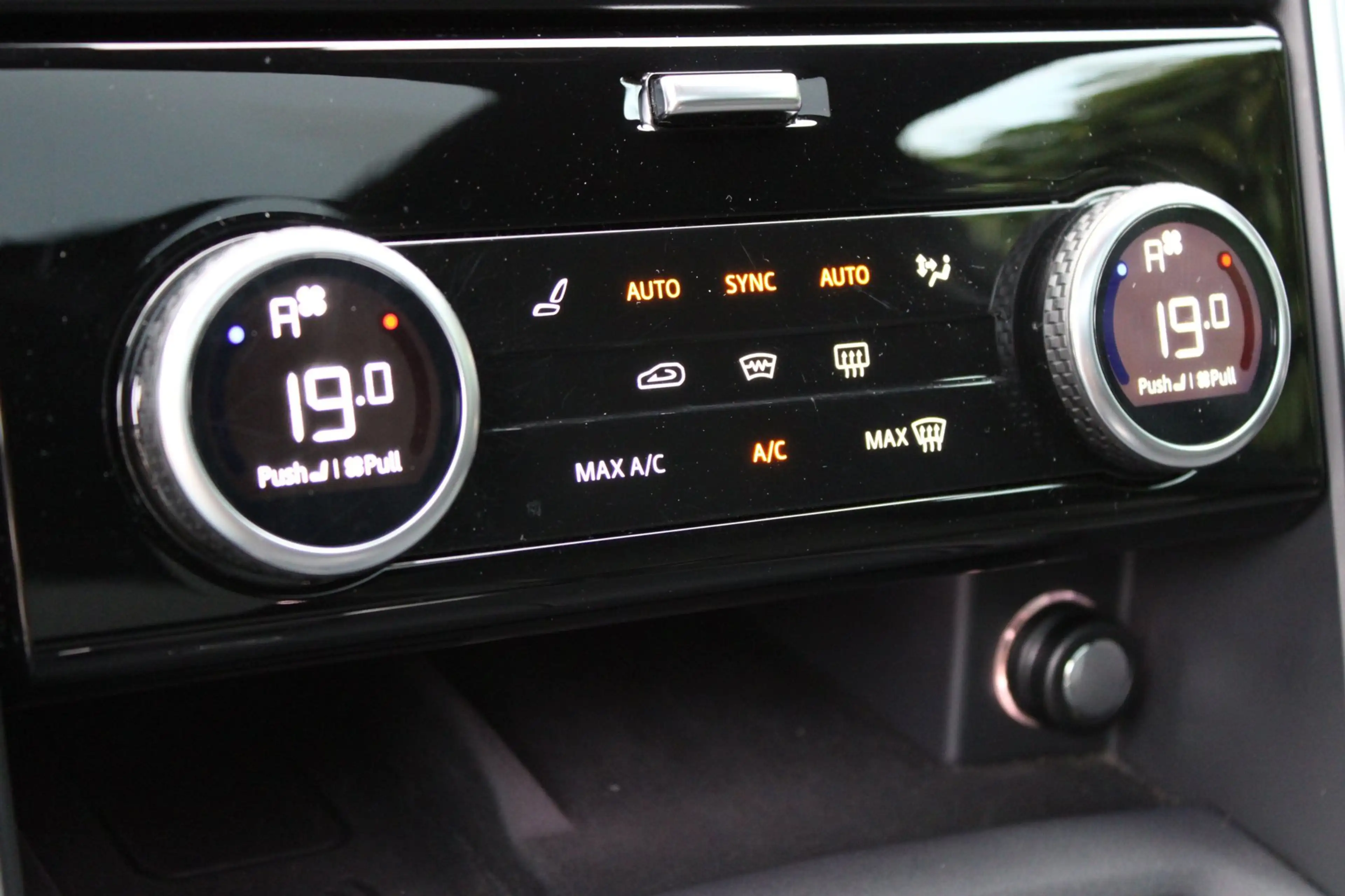 Land Rover Discovery 3.0 D300 R-Dynamic HSE | Full options | Grijs kent — photo 8