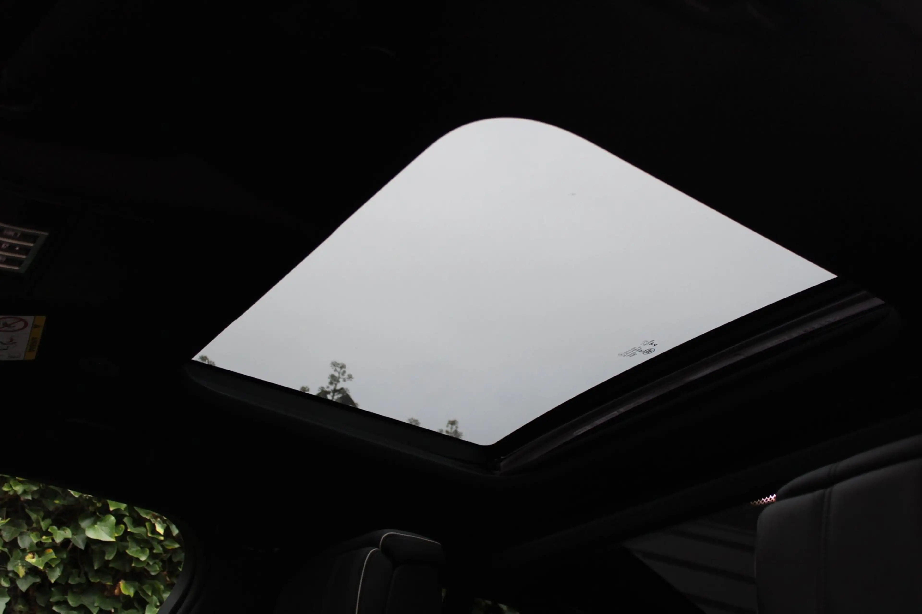 Land Rover Discovery 3.0 D300 R-Dynamic HSE | Full options | Grijs kent — photo 26