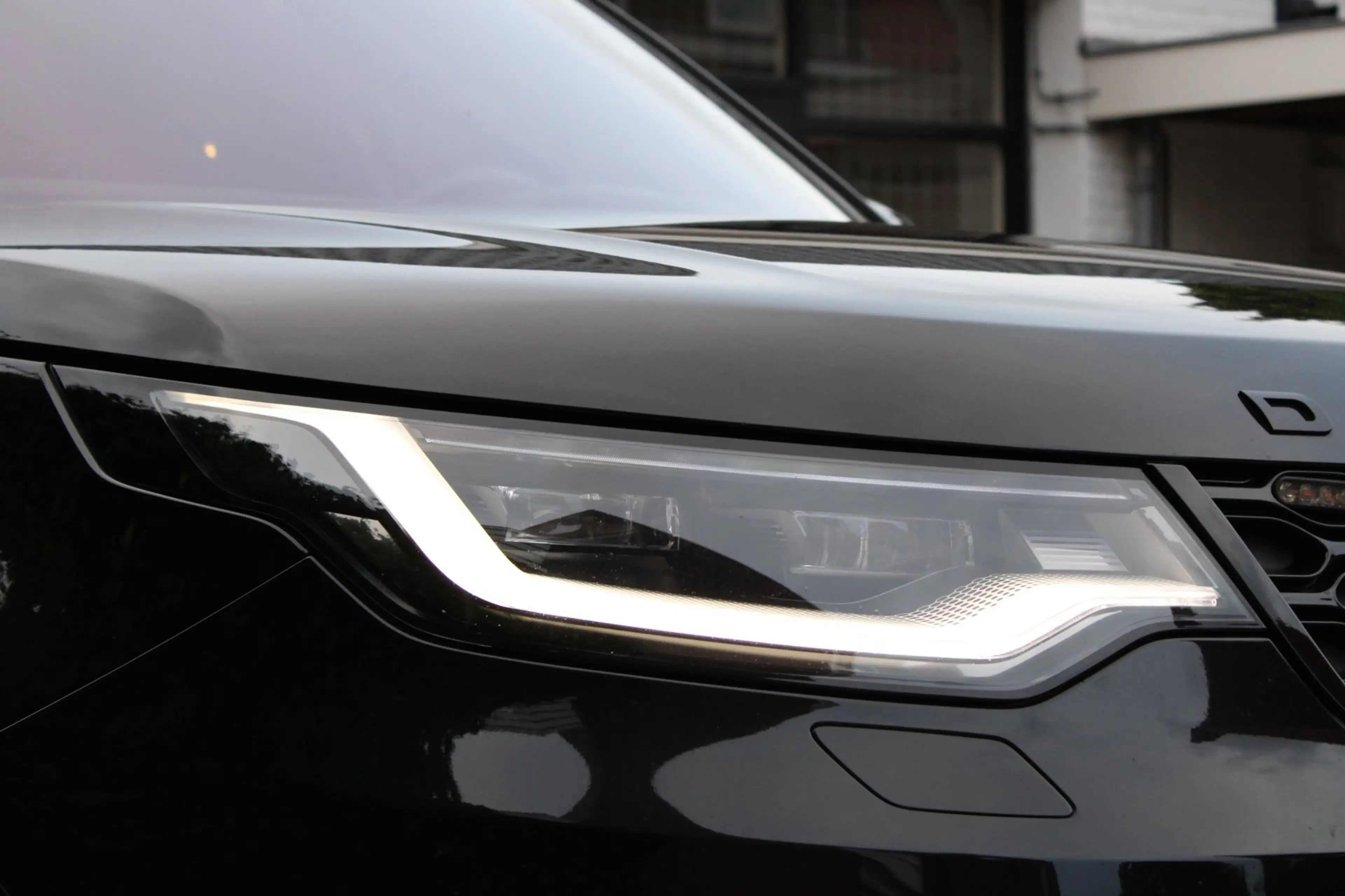 Land Rover Discovery 3.0 D300 R-Dynamic HSE | Full options | Grijs kent — photo 40