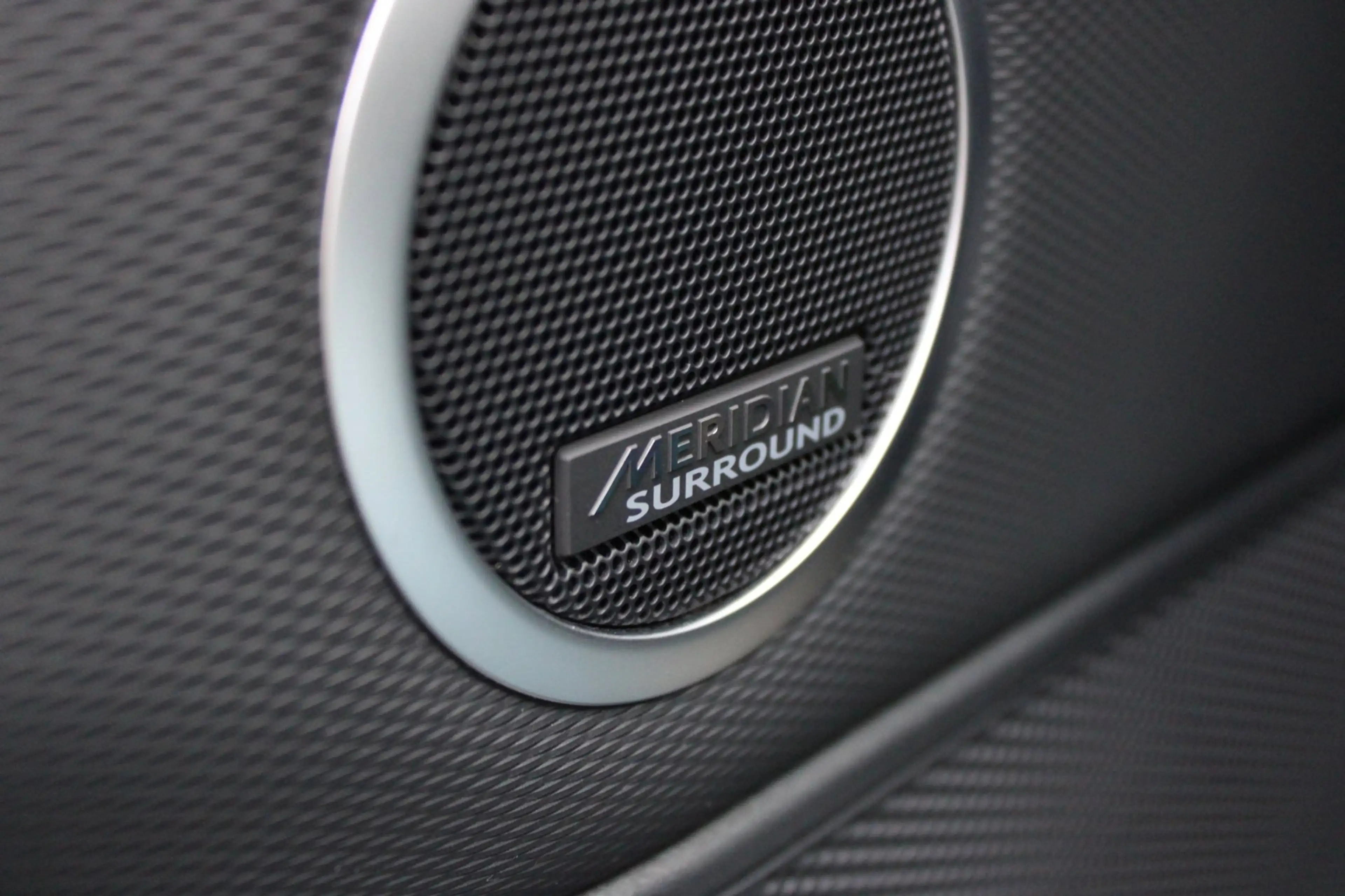 Land Rover Discovery 3.0 D300 R-Dynamic HSE | Full options | Grijs kent — photo 23