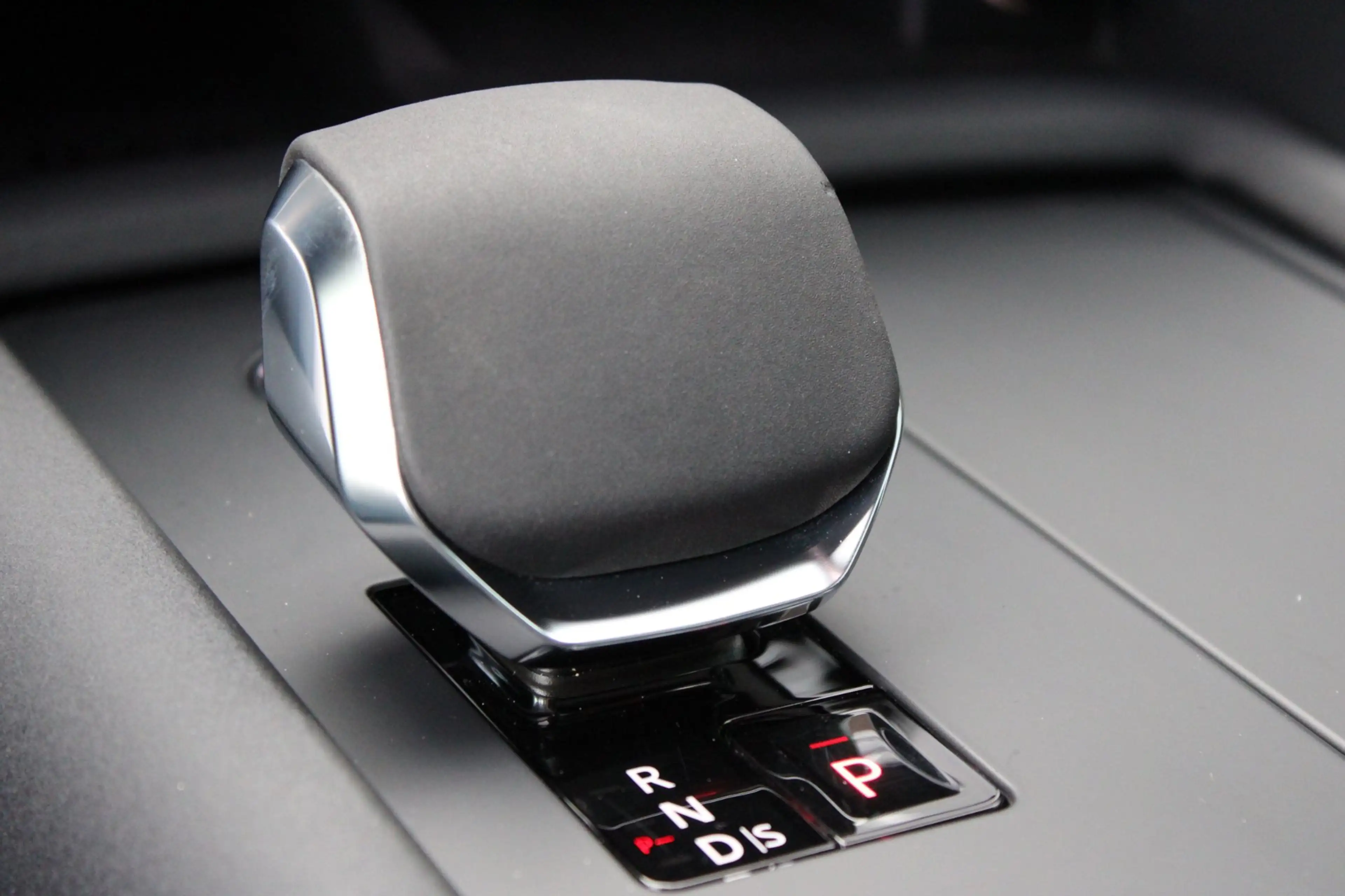 Land Rover Discovery 3.0 D300 R-Dynamic HSE | Full options | Grijs kent — photo 11