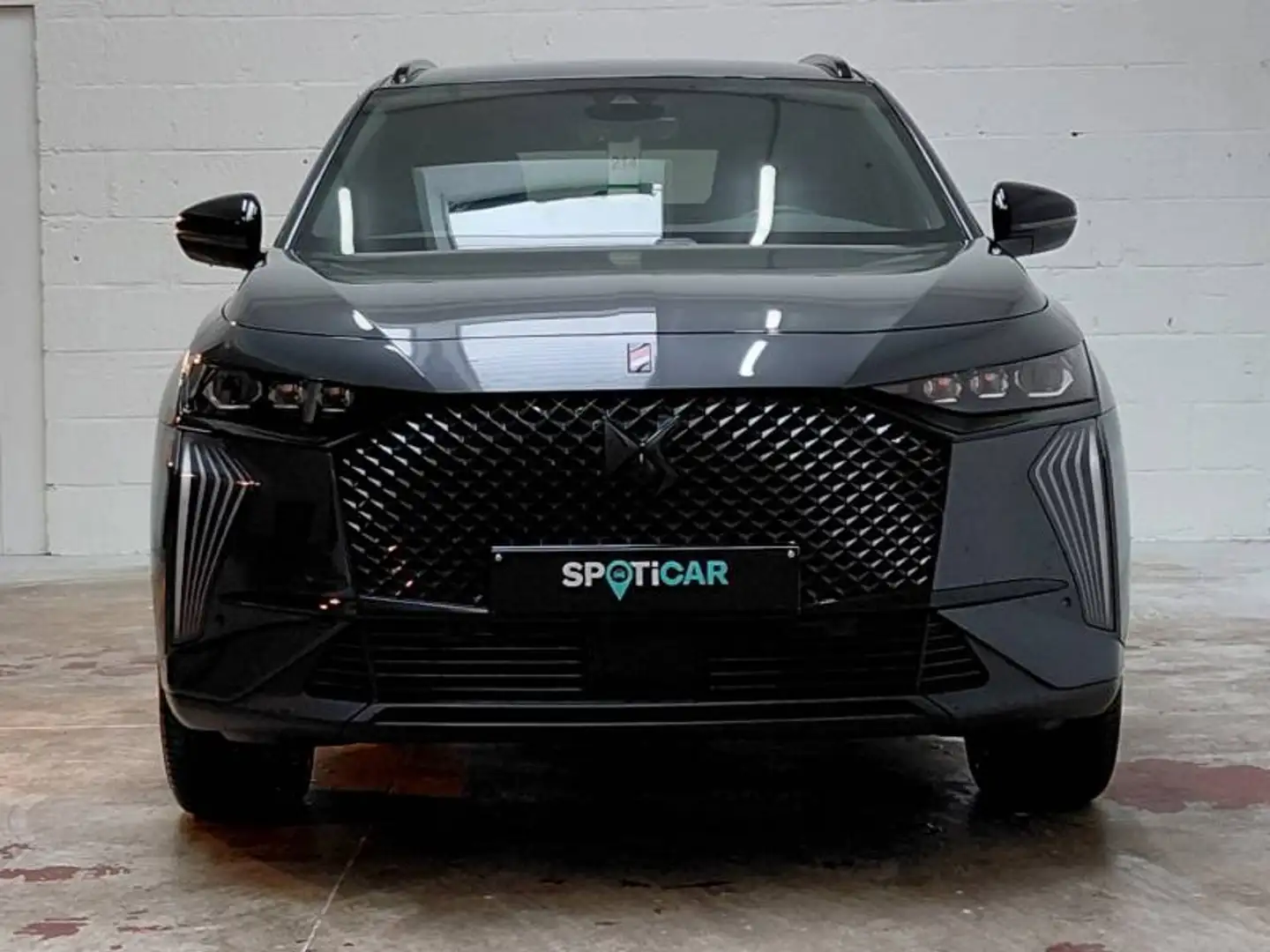 DS Automobiles DS 7 1 1.5 BlueHDi 130 Auto PERFORMANCE Line + Gris - 2