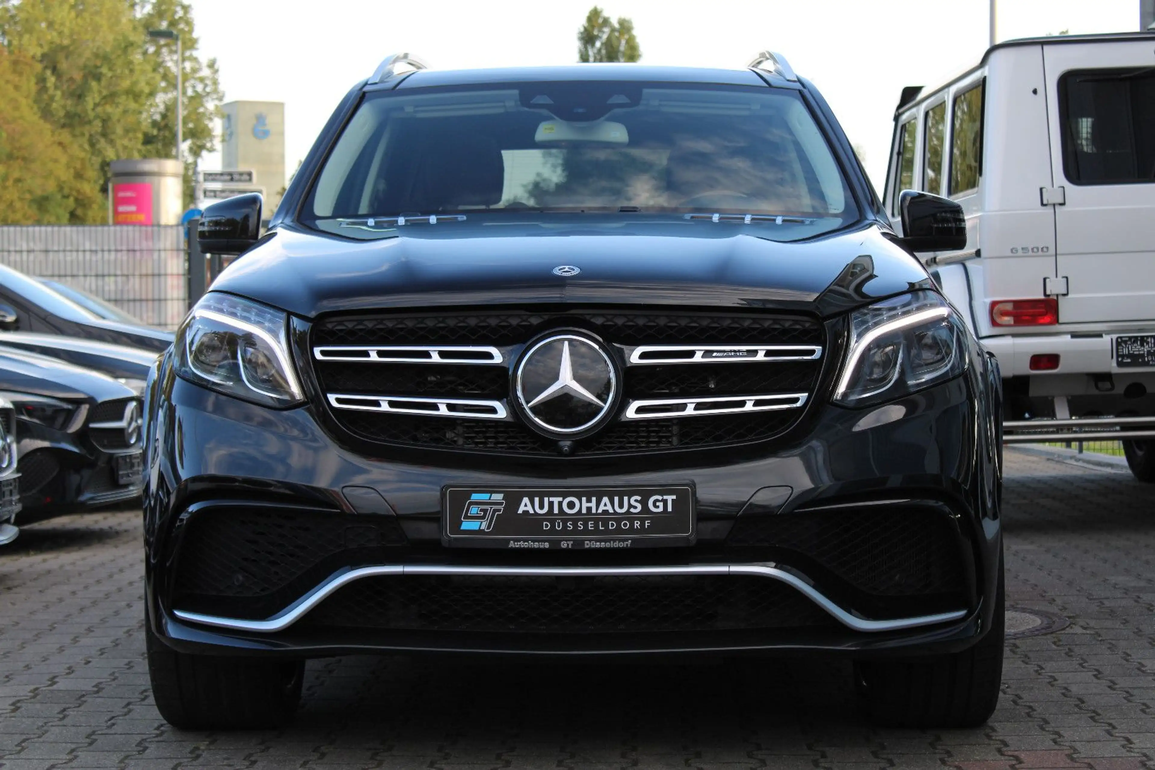 Mercedes-Benz GLS 63 AMG AMG 4M/7Sitz/Glasd/Distr/360°K/Standh/AHK — photo 8