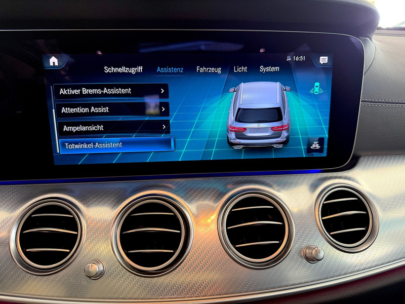 Mercedes-Benz E 300 E300 de T AMG Pano 360° MBUX LED  Garantie12.27 — photo 12