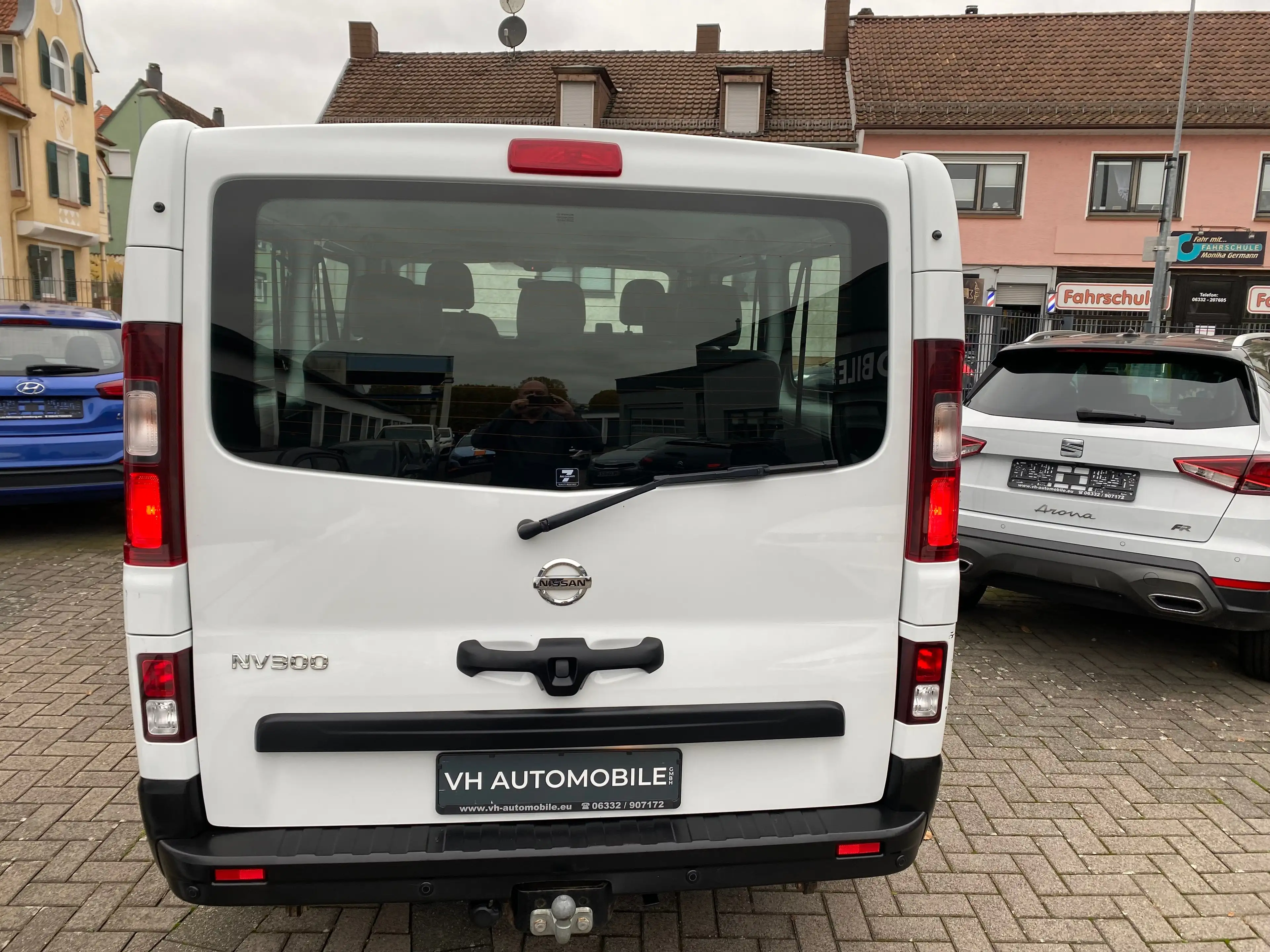 Nissan NV300 L2H1 2,7t*AHK*9Sitze*KLIMA*TEMPOMAT*TÜV neu — photo 5