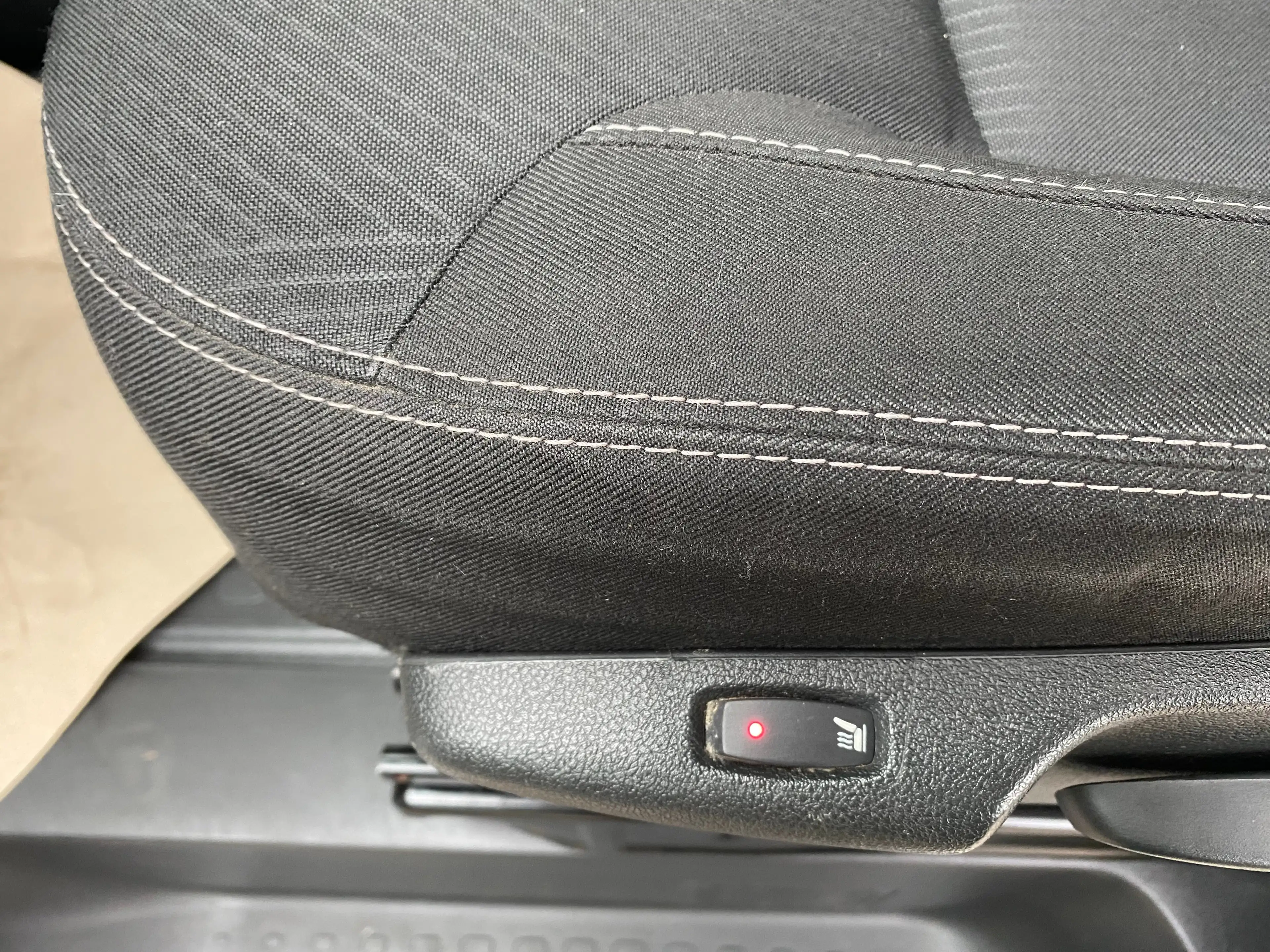 Nissan NV300 L2H1 2,7t*AHK*9Sitze*KLIMA*TEMPOMAT*TÜV neu — photo 16