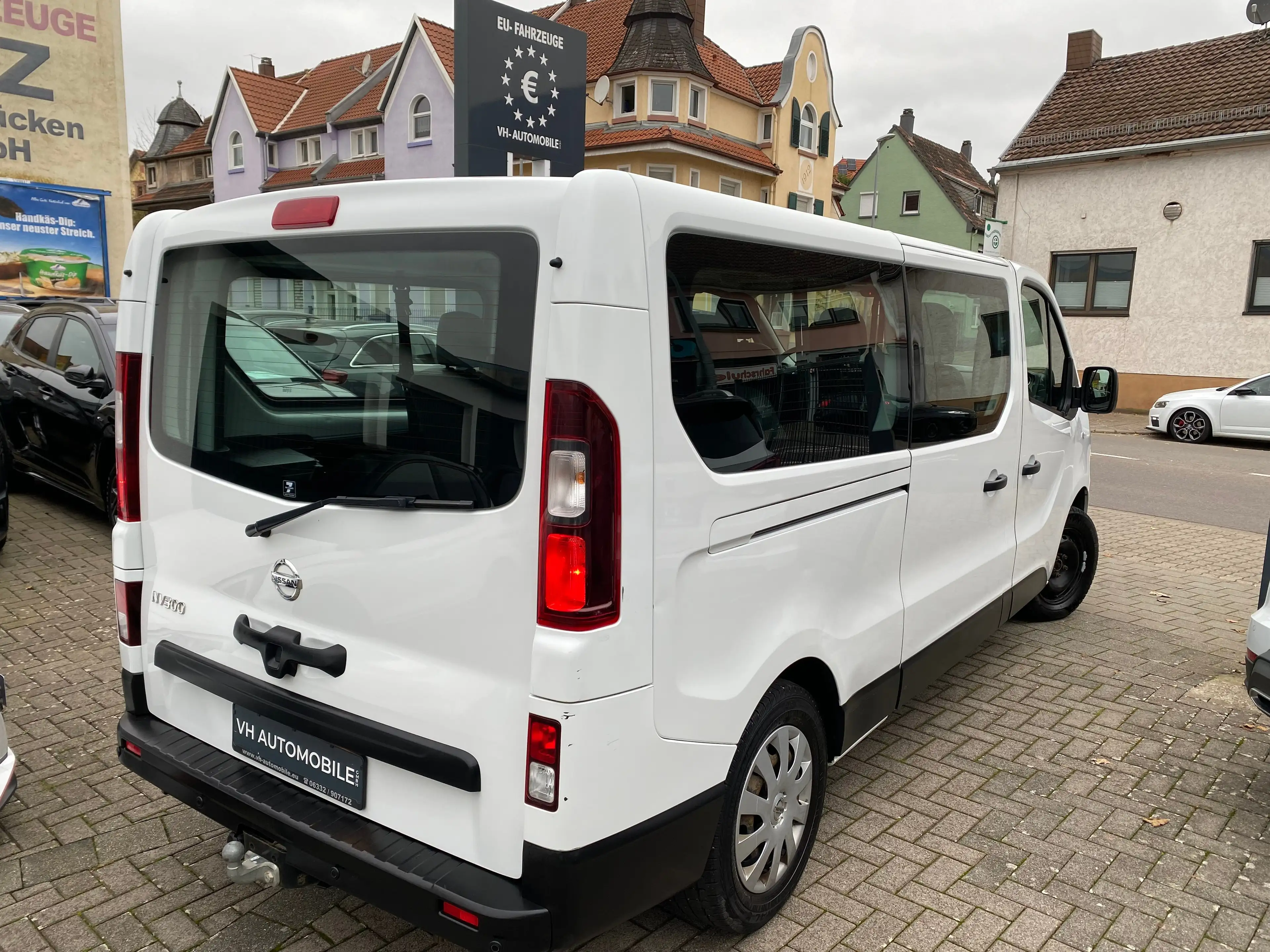 Nissan NV300 L2H1 2,7t*AHK*9Sitze*KLIMA*TEMPOMAT*TÜV neu — photo 8