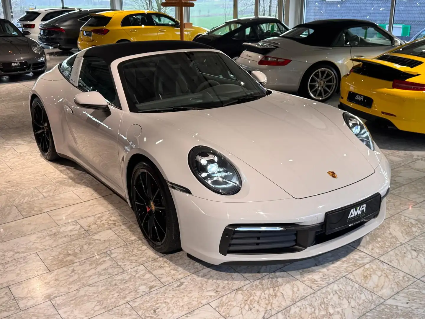 Porsche 992 Targa 4 S APPROVED*SPORTABGAS*S.CHRONO*BOSE* Zwart - 2