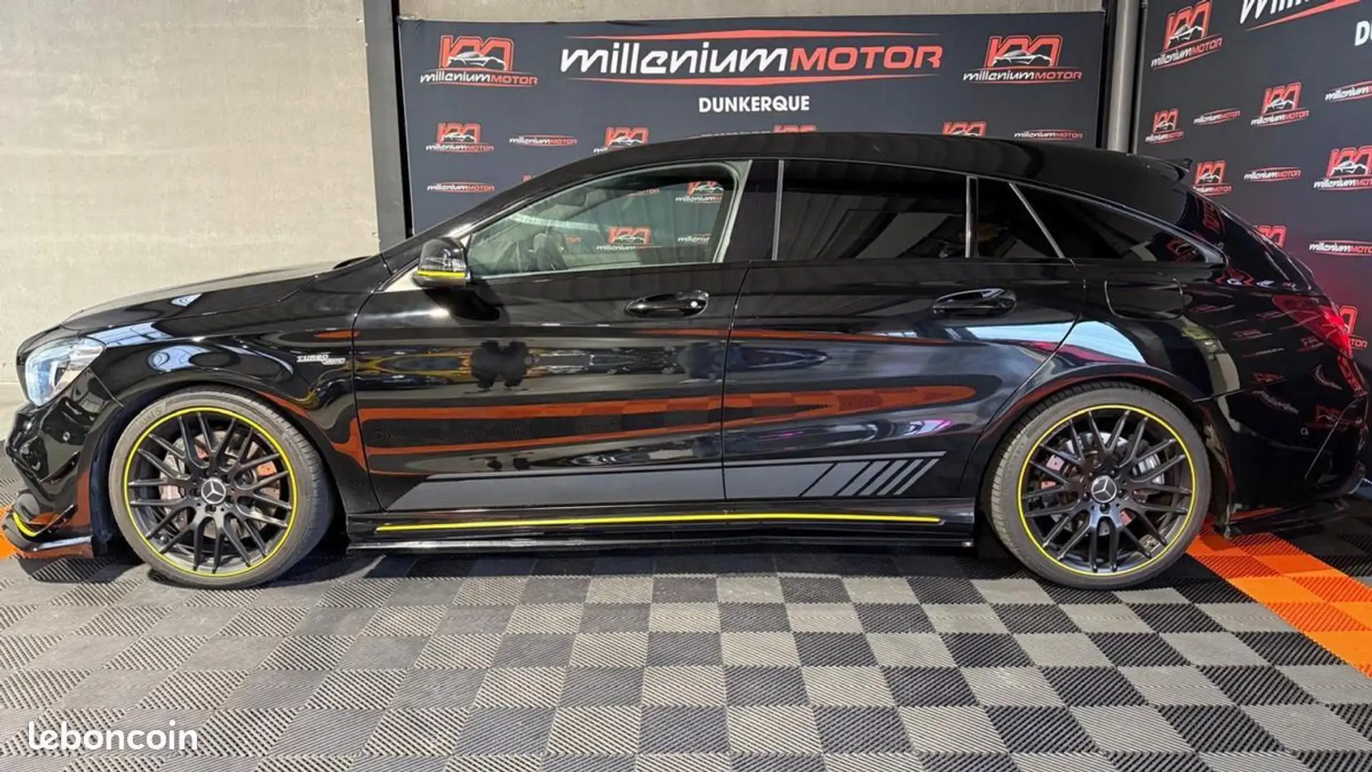 Mercedes-Benz CLA 45 AMG Mercedes 45 amg yellow nigth edition 2.0 380 cv 4m Noir - 2