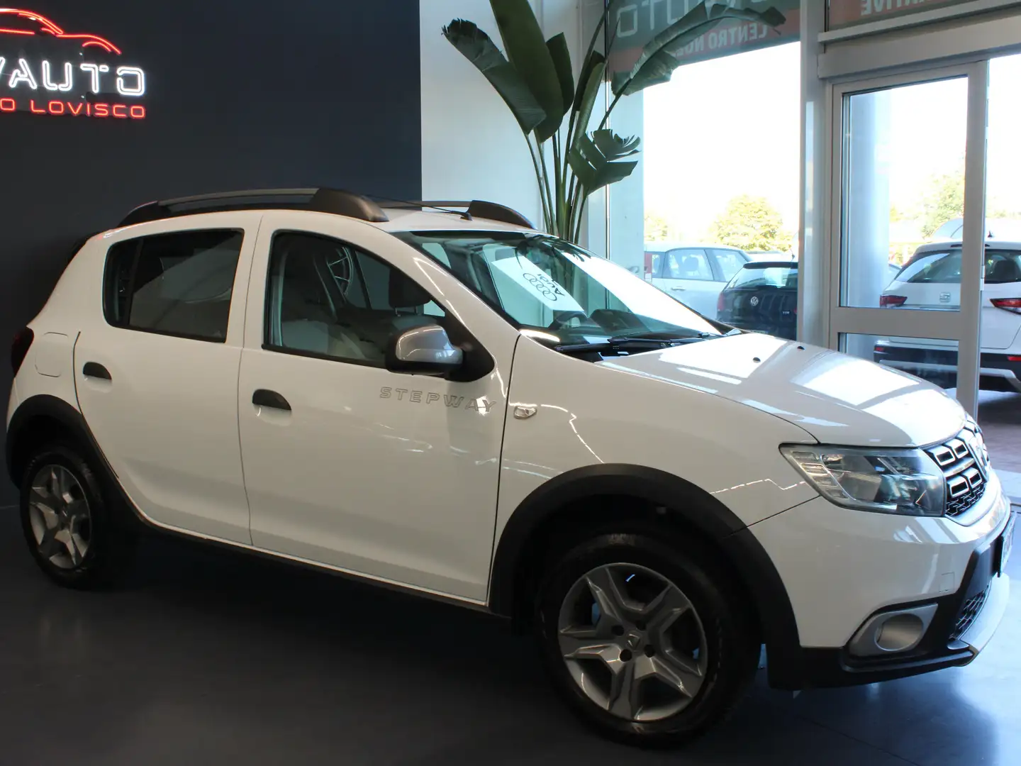 Dacia Sandero Sandero II 2017 Stepway Stepway 1.5 dci s Wit - 1