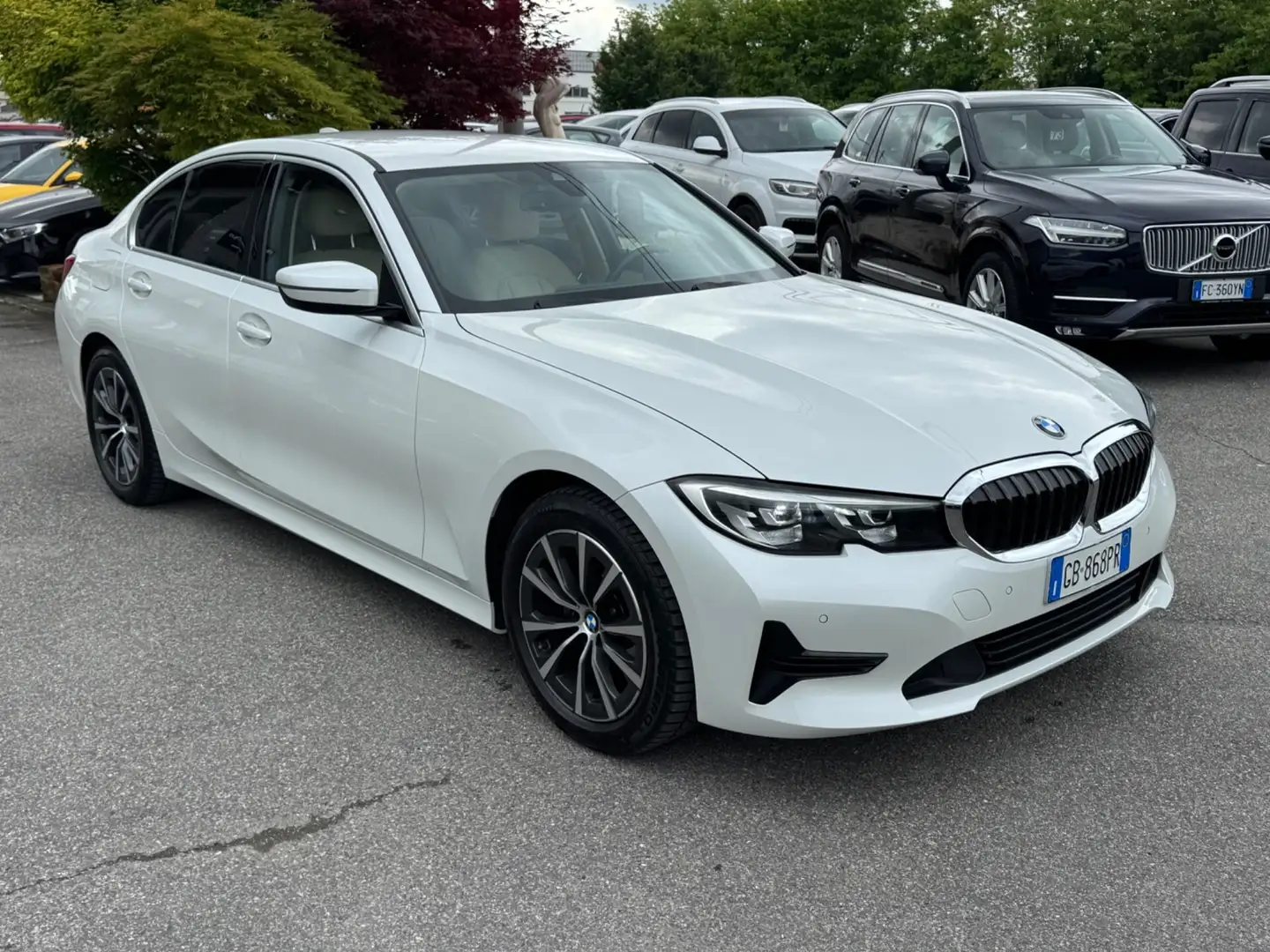BMW 318 318d Touring Business Advantage aut. Bianco - 2