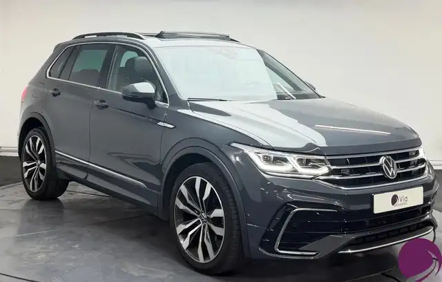 Volkswagen Tiguan view 2