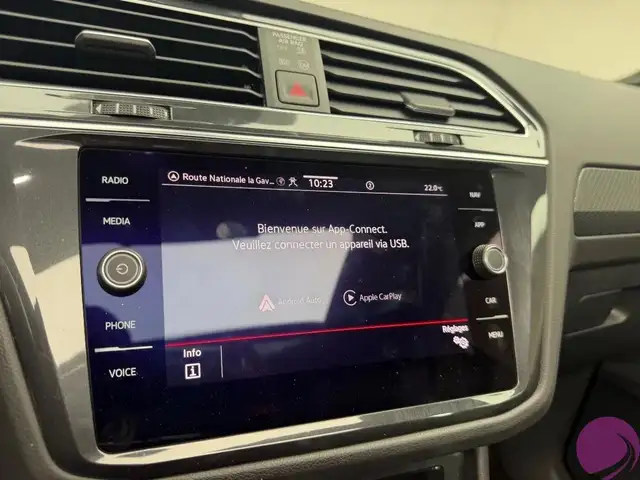 Volkswagen Tiguan view 14