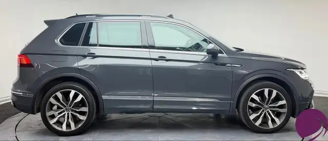 Volkswagen Tiguan view 4