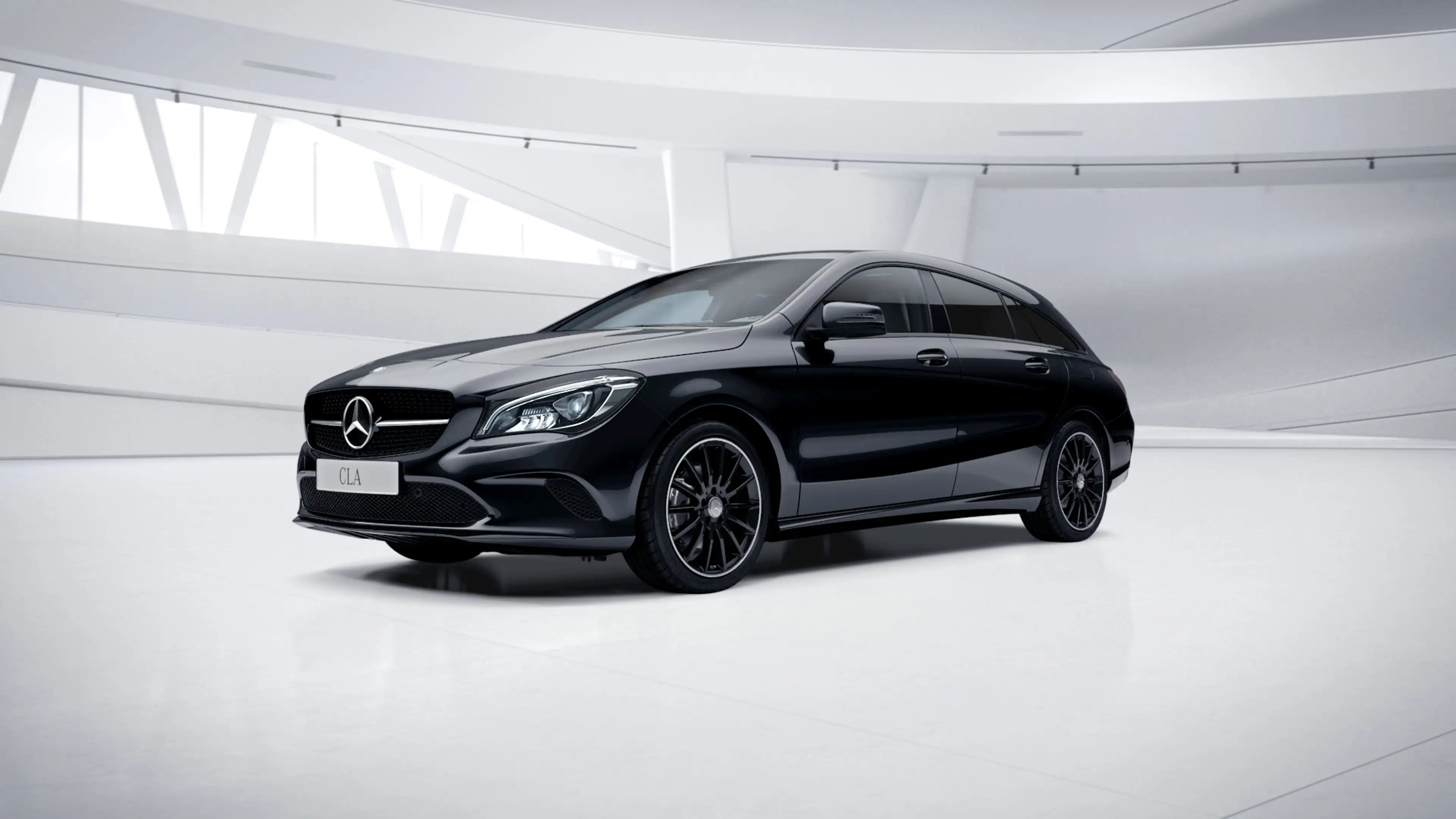 Mercedes-Benz CLA 200 LED+R-KAME+AHK+NAVI+NIGHT