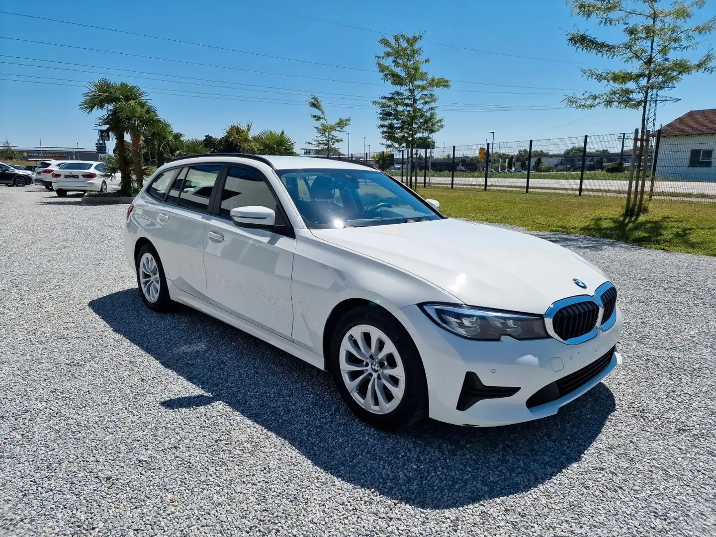 BMW 318 d Touring Advantage,Navi.Plus,Standheiz.,PDC Blanc - 1