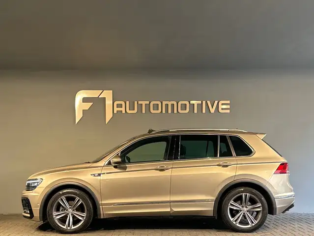 Volkswagen Tiguan view 12
