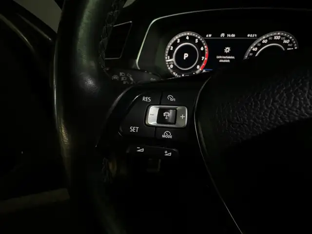 Volkswagen Tiguan view 15