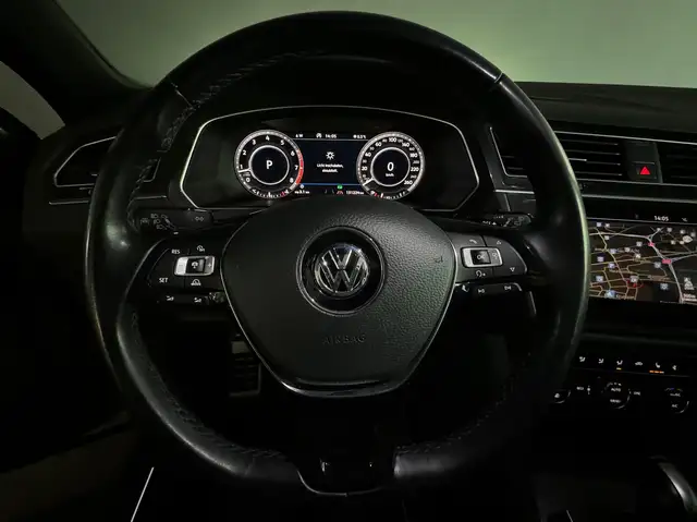 Volkswagen Tiguan view 13