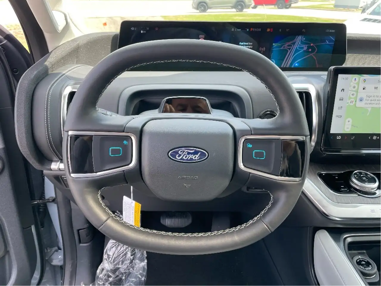 Ford Expedition снимка Ford Expedition
