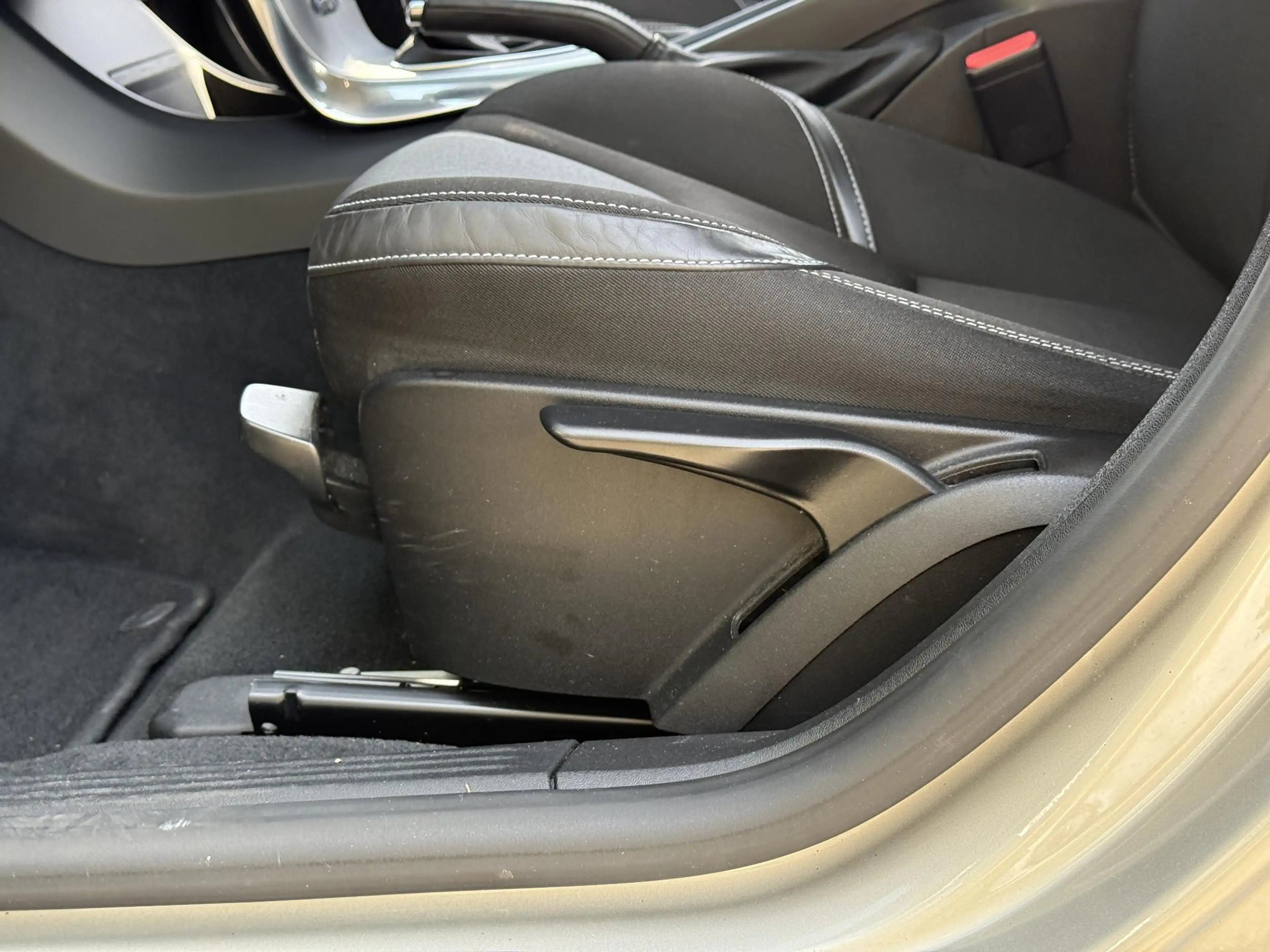 Volvo V40 T2 Nordic+ RTI Automaat — photo 12