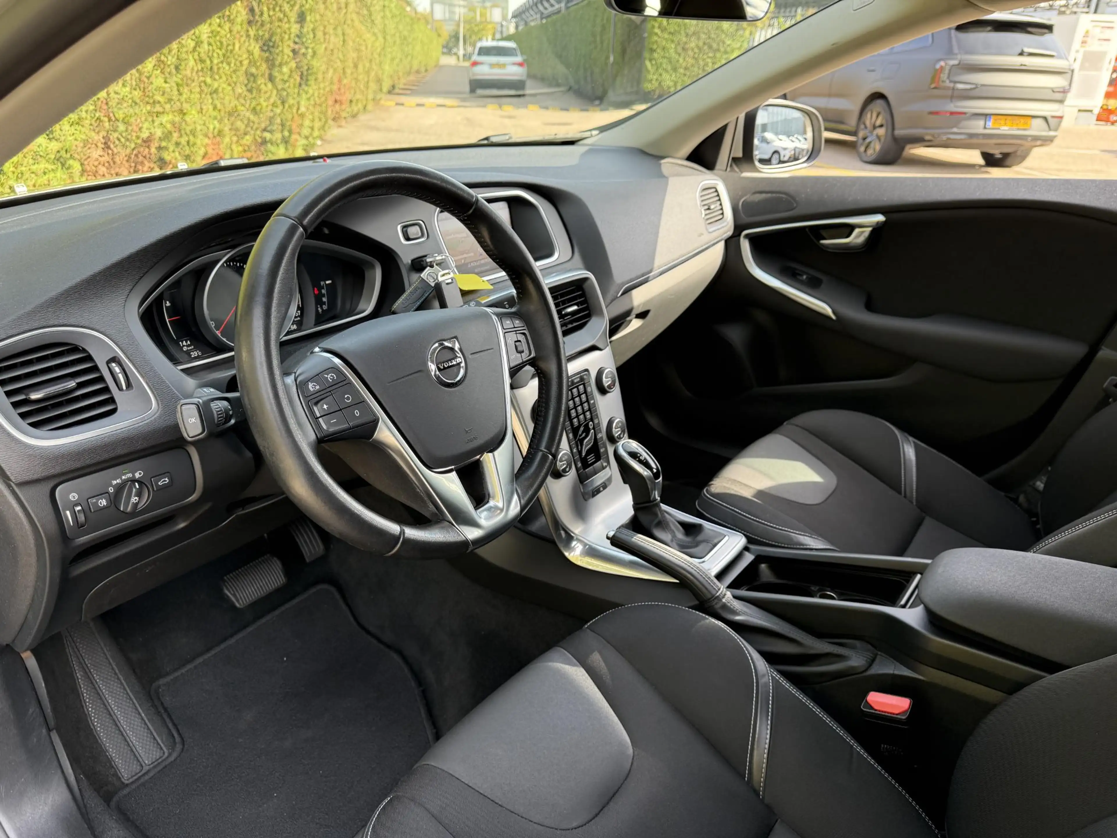 Volvo V40 T2 Nordic+ RTI Automaat — photo 13