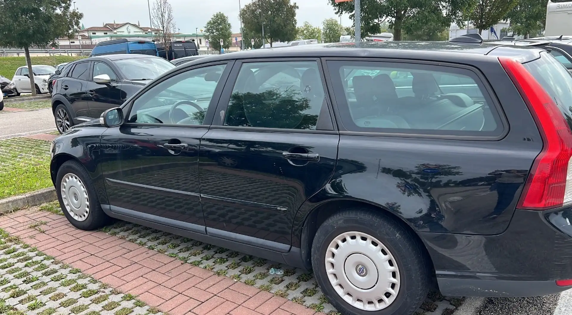 Volvo V50 V50 1.6d R-design Nero - 1
