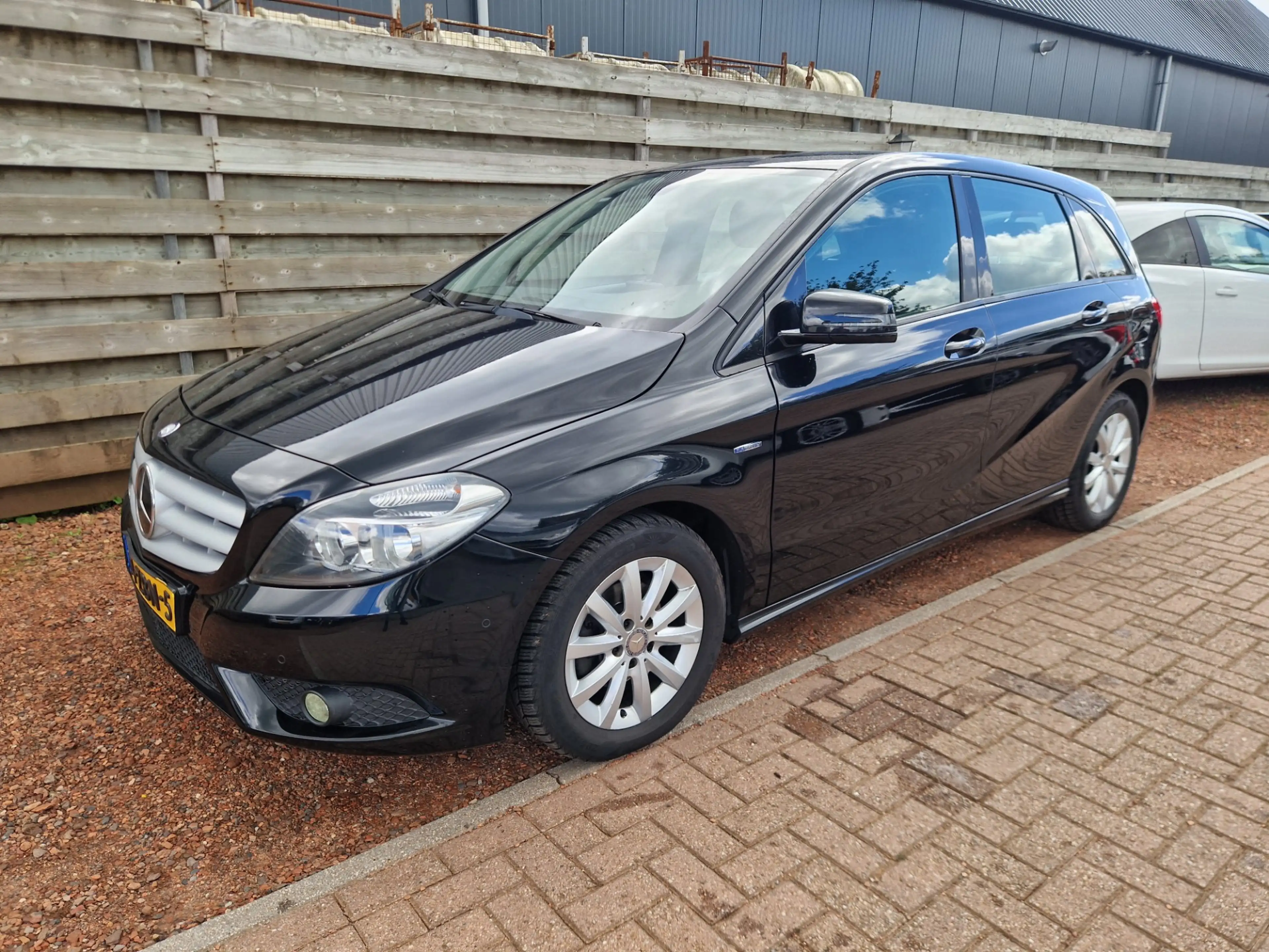Mercedes-Benz B 180 Ambition Automaat, Navigatie — photo 15