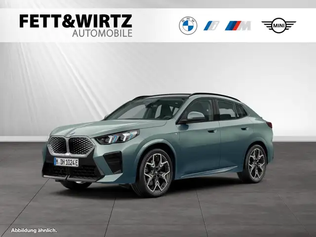 BMW iX2 xDrive30 M Sport|AHK|Pano|Head-Up