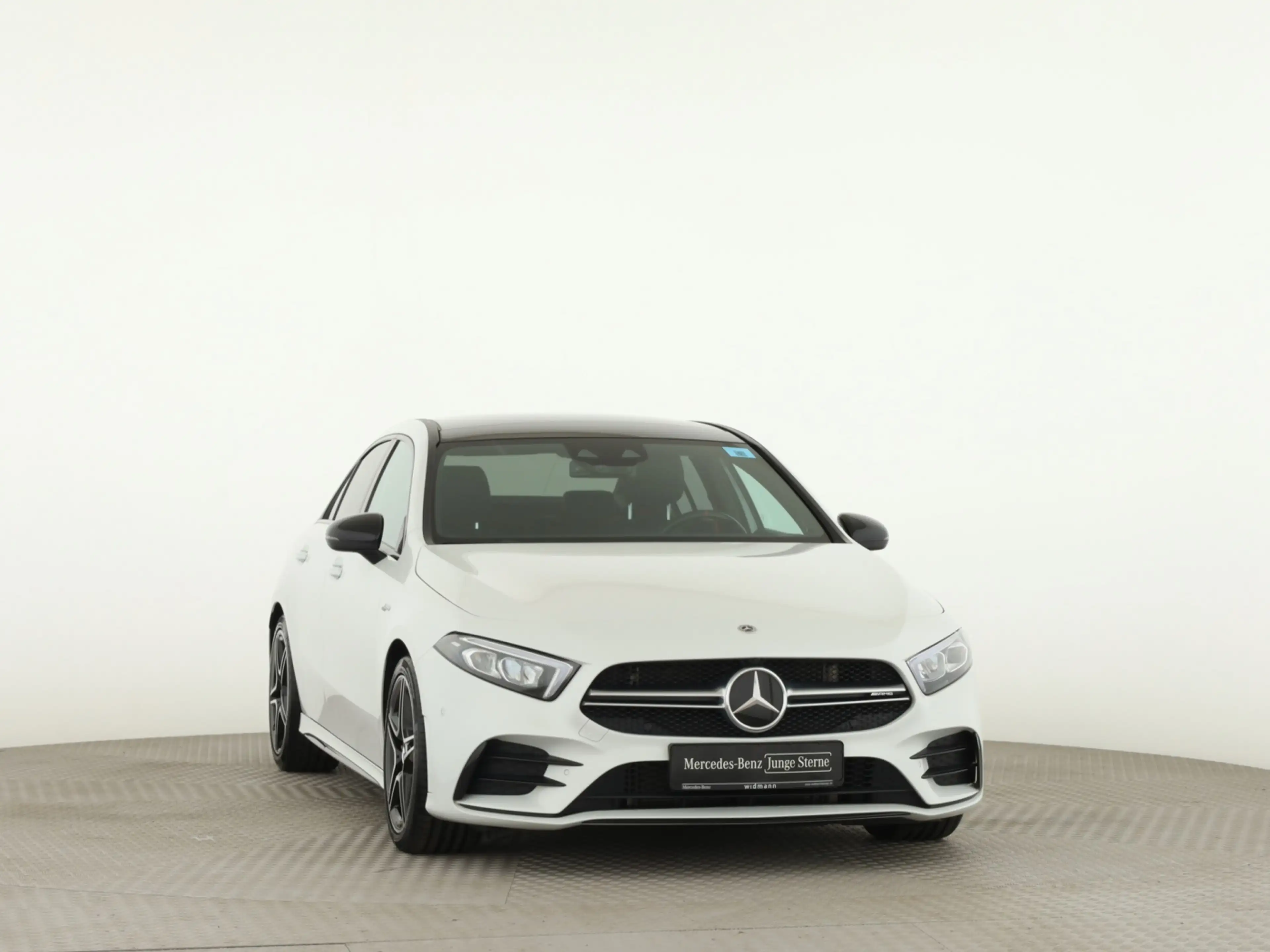 Mercedes-Benz A 35 AMG 4M Lim *AHK*Burmester*Panorama*LED*Kam. — photo 3