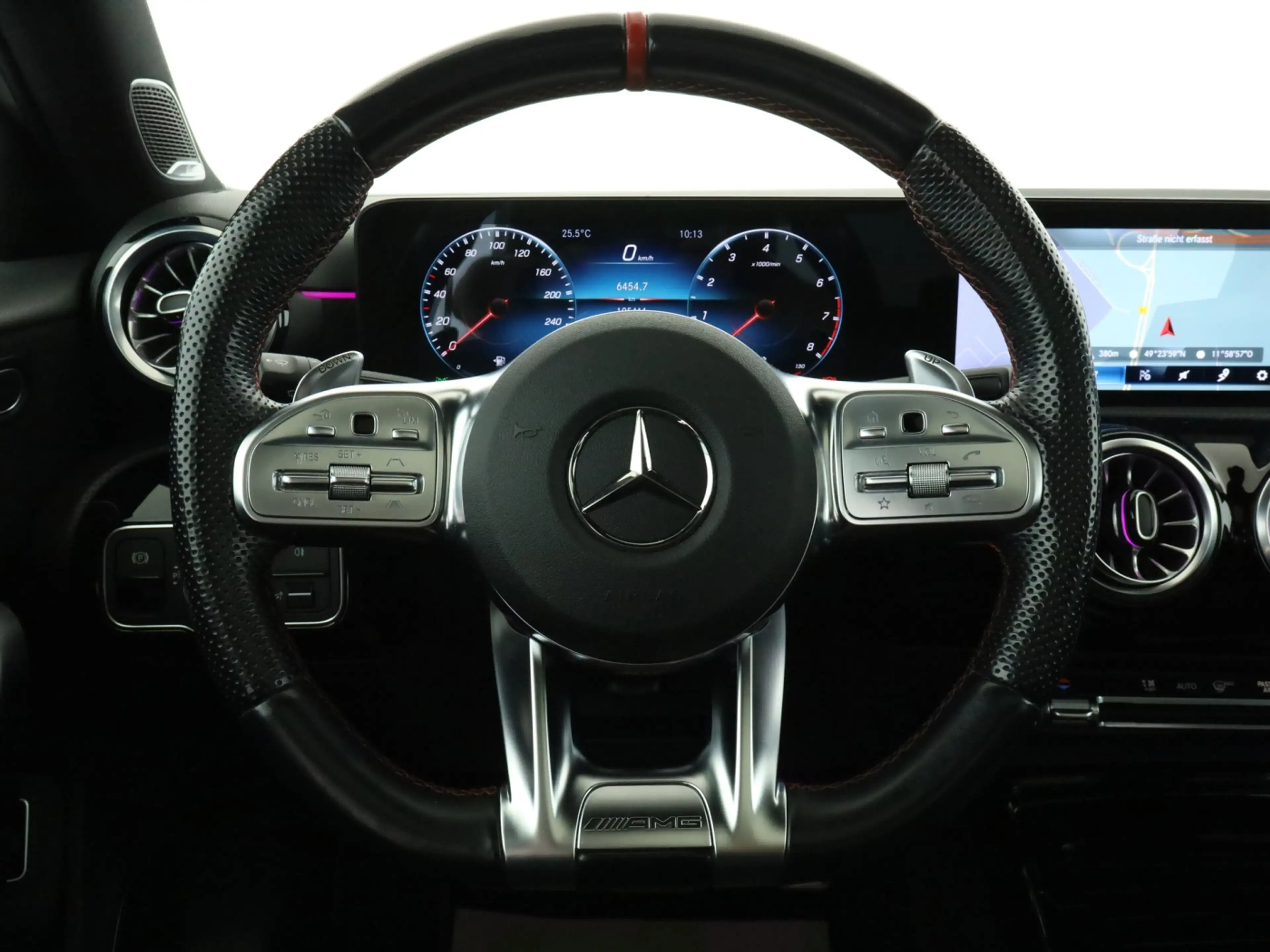 Mercedes-Benz A 35 AMG 4M Lim *AHK*Burmester*Panorama*LED*Kam. — photo 11